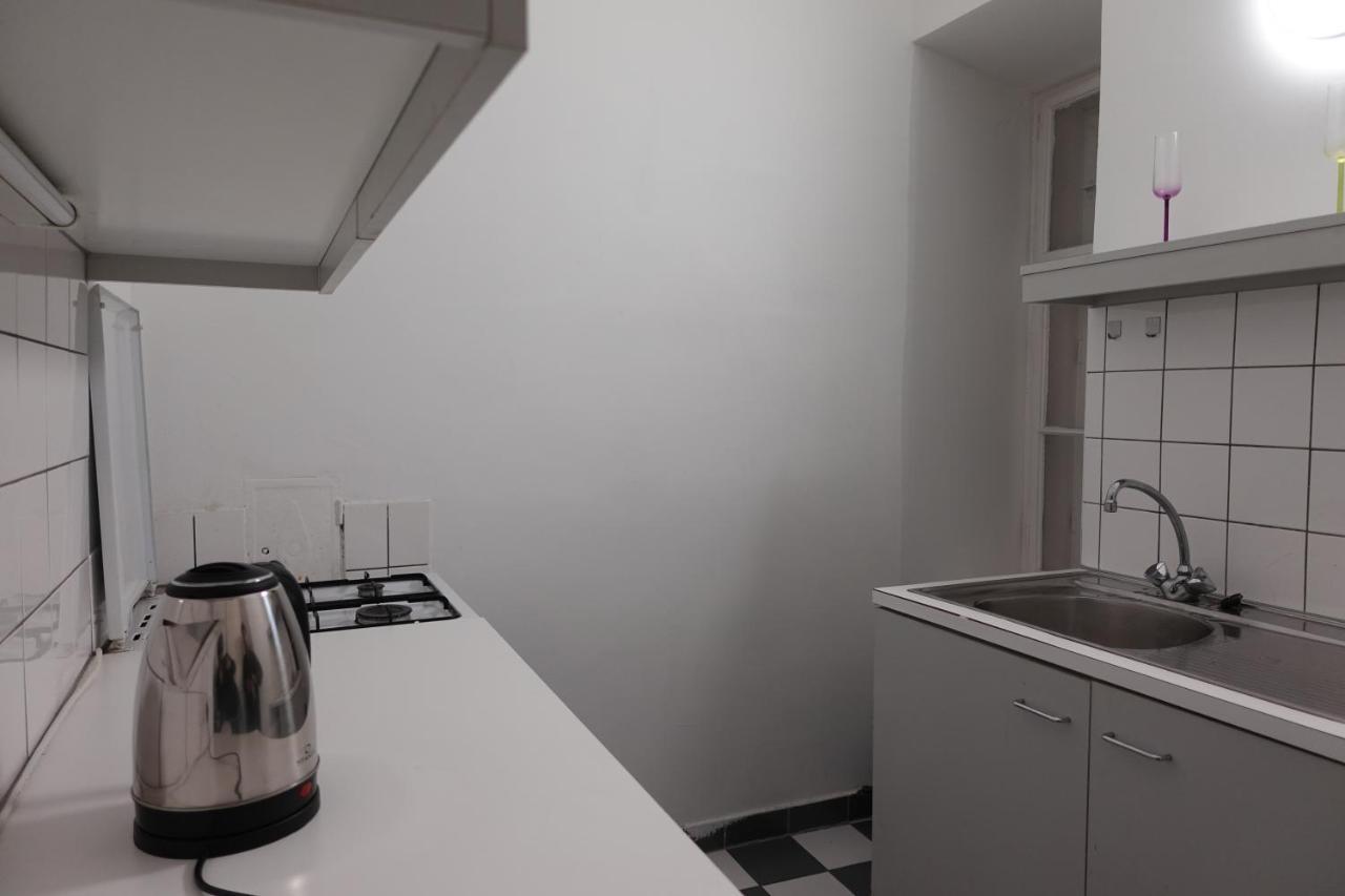 Comfortable Apartment In Central Вена Экстерьер фото